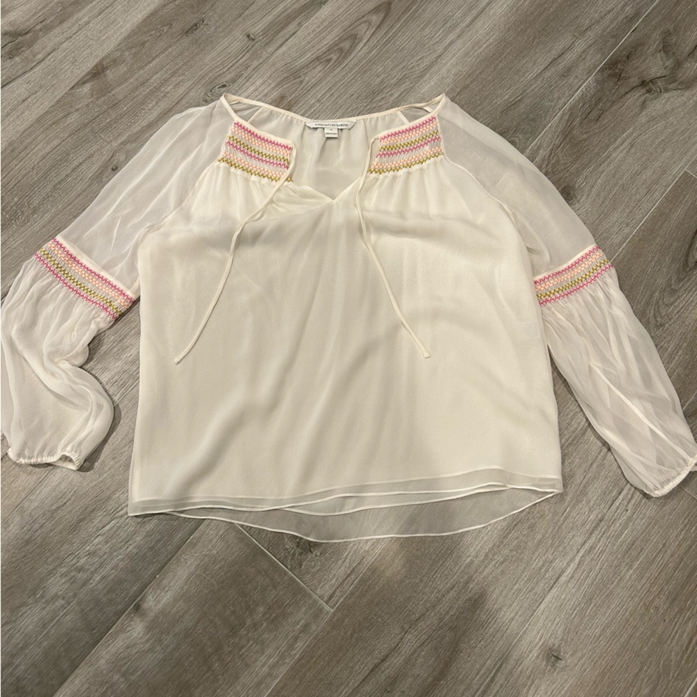 NWOT DVF BLOUSE IN WHITE SIZE 12